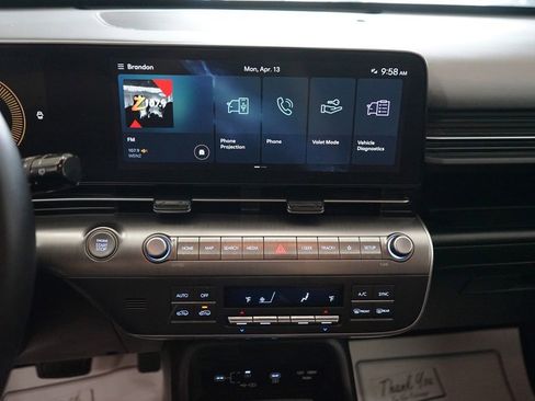 Used 2024 Hyundai Kona SEL image 6