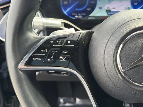 Used 2023 Mercedes-Benz EQS 580 4MATIC Sedan image 26