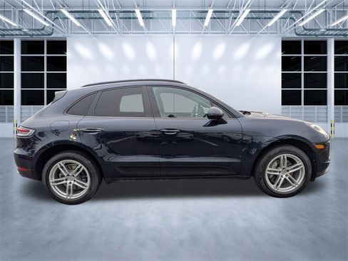 Used 2019 Porsche Macan w/ Premium Package Plus image 3