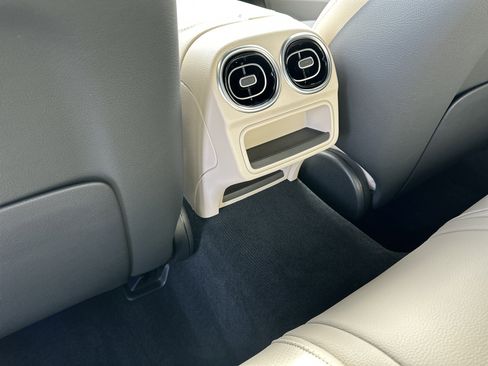 Certified 2025 Mercedes-Benz C 300 4MATIC Sedan image 27