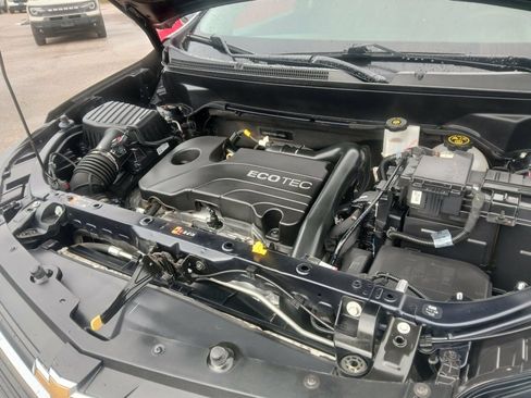 Used 2021 Chevrolet Equinox LT w/ LPO, Floor Liner Package FWD image 18