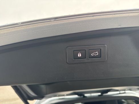 Used 2024 Subaru Outback Limited image 25