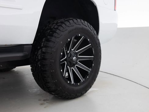Used 2018 Chevrolet Tahoe LT AWD/4WD image 20