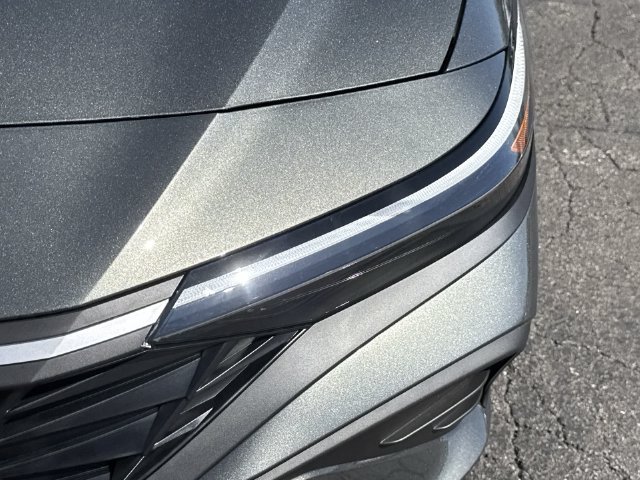 New 2026 Hyundai Elantra SEL FWD image 35