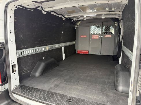 Used 2021 Ford Transit 250 Low Roof RWD image 25