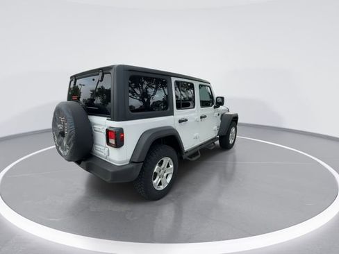Used 2018 Jeep Wrangler Unlimited Sport S AWD/4WD image 8