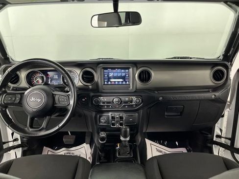 Used 2022 Jeep Wrangler Unlimited Sport AWD/4WD image 35