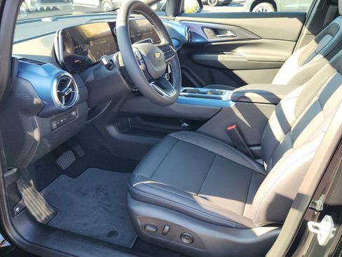 New 2026 Chevrolet Equinox EV LT image 6