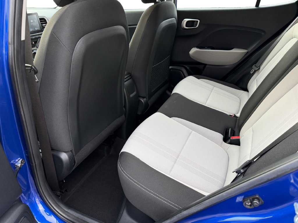 Used 2023 Hyundai Venue SEL w/ Cargo Package FWD image 11