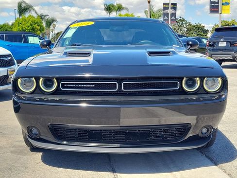 Used 2015 Dodge Challenger SXT Plus RWD image 24