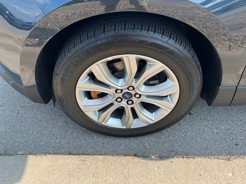 Used 2022 Ford Edge Titanium AWD/4WD image 13
