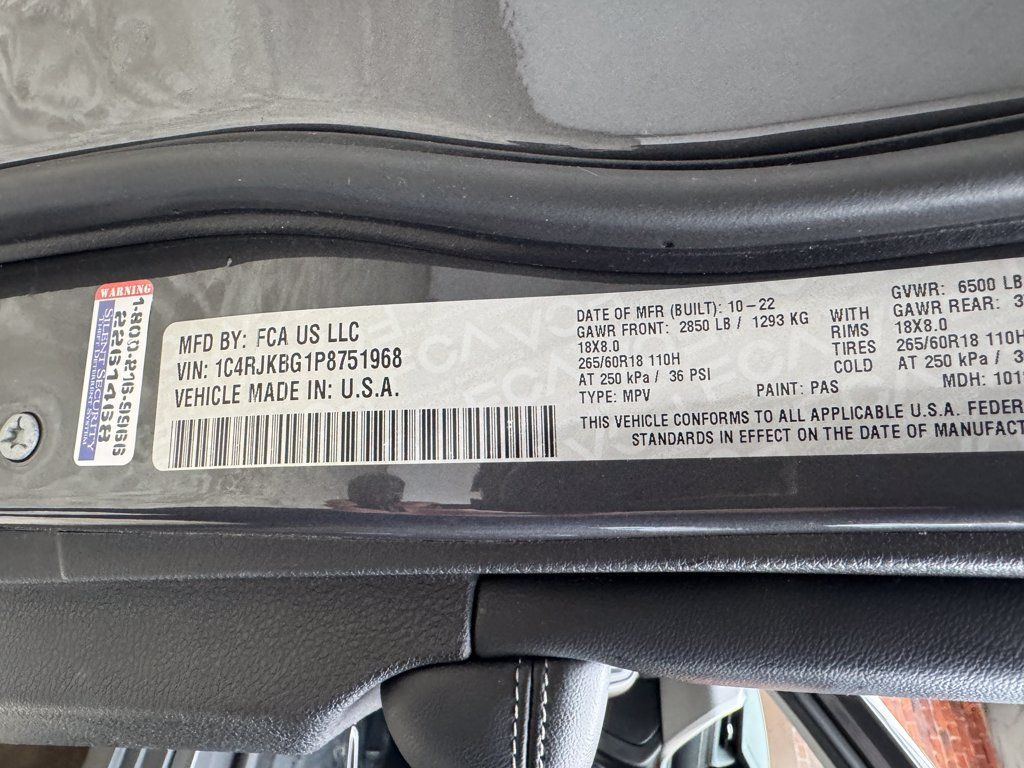 Used 2023 Jeep Grand Cherokee L Limited AWD/4WD image 28
