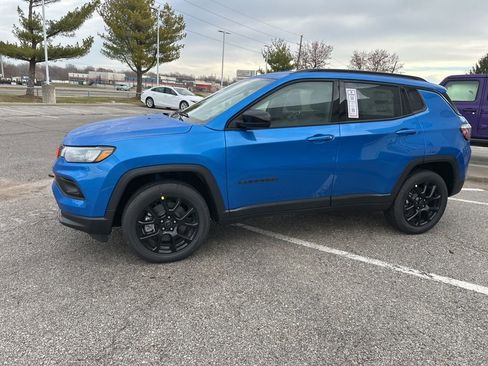 New 2026 Jeep Compass Latitude image 15