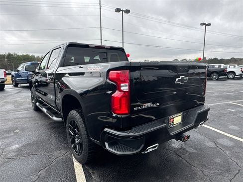 Used 2024 Chevrolet Silverado 1500 LT Trail Boss w/ Convenience Package II image 8