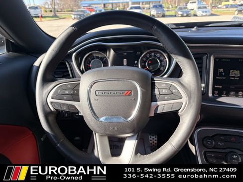 Used 2015 Dodge Challenger R/T Plus image 17