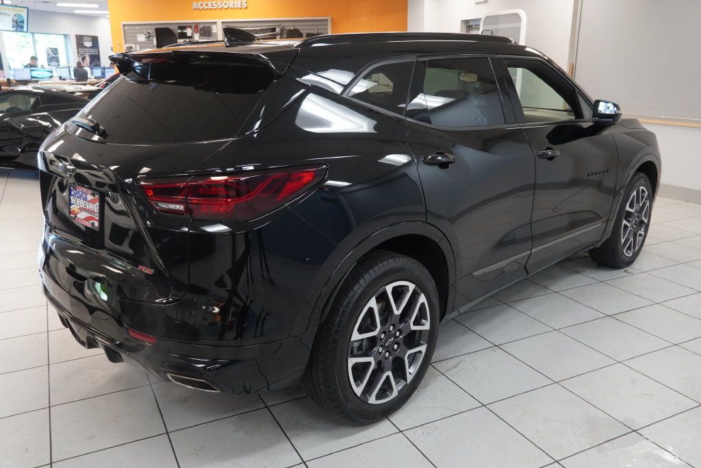 Used 2023 Chevrolet Blazer RS w/ LPO, Floor Liner Package FWD image 12