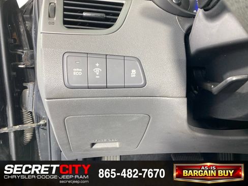 Used 2013 Hyundai Elantra GLS w/ Preferred Pkg FWD image 13