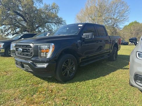 Used 2022 Ford F150 XLT w/ Equipment Group 302A High image 14