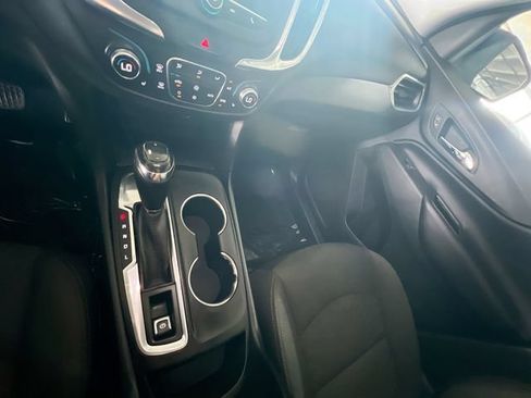 Used 2019 Chevrolet Equinox LT w/ Driver Convenience Package FWD image 25