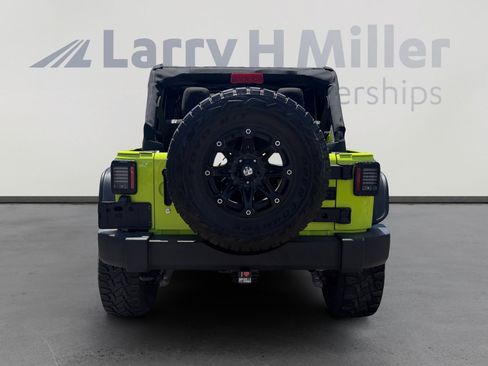 Used 2016 Jeep Wrangler Unlimited Sport w/ Quick Order Package 23S AWD/4WD image 4
