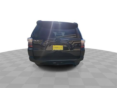Used 2023 Toyota 4Runner SR5 Premium image 7