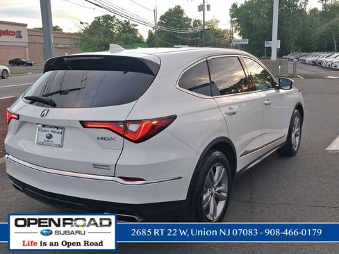 Used 2024 Acura MDX SH-AWD image 8