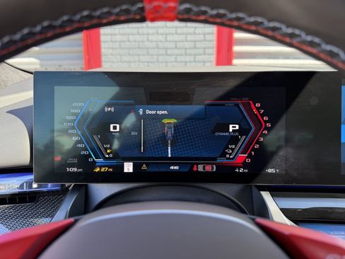 Used 2026 BMW M5 w/ Carbon Package image 22