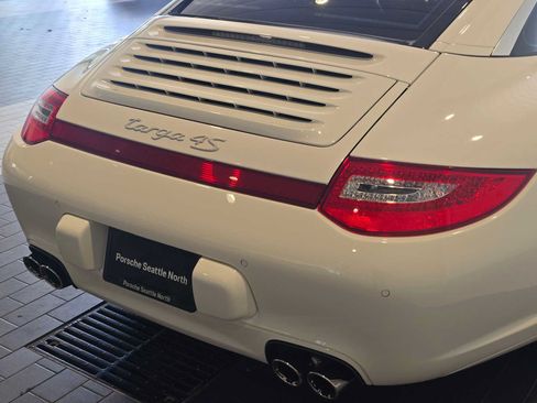 Used 2011 Porsche 911 Targa 4S AWD/4WD image 17
