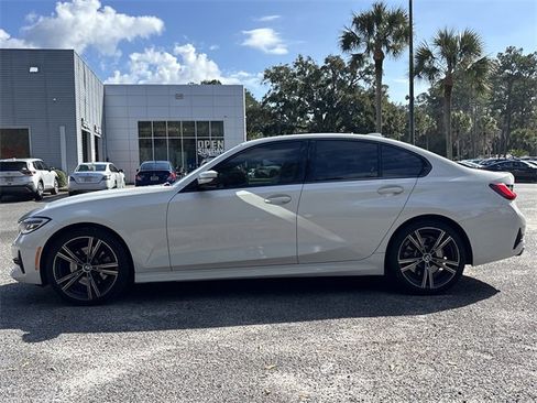 Used 2022 BMW 330i Sedan w/ Driving Assistance Package image 25