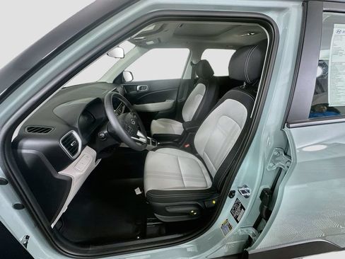 New 2026 Hyundai Venue SEL FWD image 15