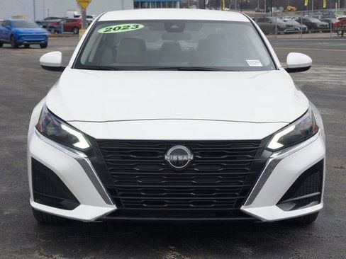 Used 2023 Nissan Altima 2.5 SV image 23