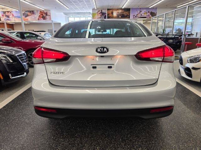 Used 2018 Kia Forte LX w/ LX Rear Camera Package FWD image 6