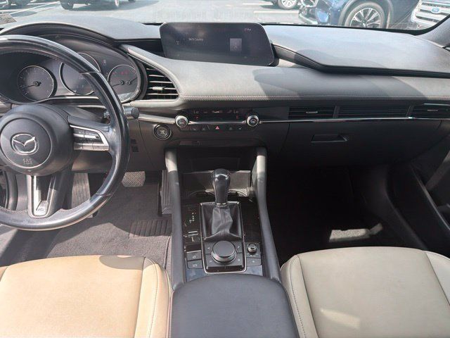 Used 2019 MAZDA MAZDA3 AWD Hatchback w/ Preferred Pkg image 16