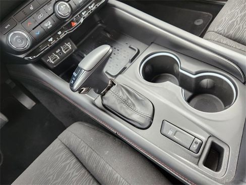 Used 2025 Dodge Durango R/T w/ Trailer Tow Group IV image 12