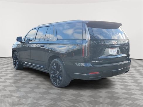 Certified 2025 Cadillac Escalade ESV Sport w/ Touring Package image 4