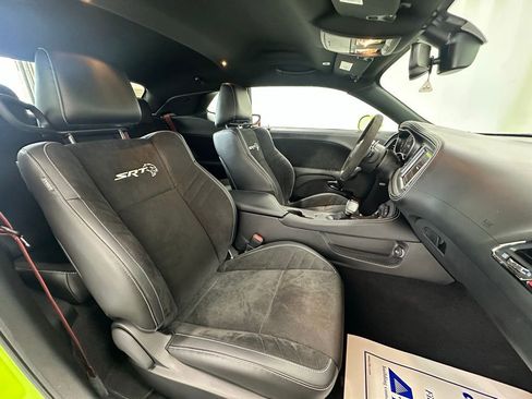 Used 2023 Dodge Challenger SRT Hellcat w/ Driver Convenience Group image 21