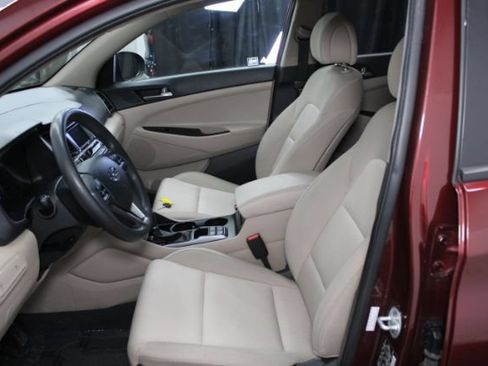 Used 2017 Hyundai Tucson SE w/ SE Popular Package 02 AWD/4WD image 11