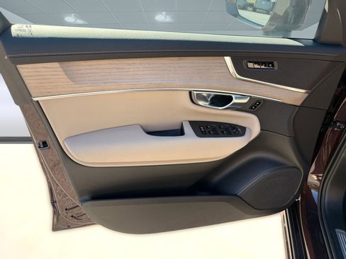 Used 2026 Volvo XC90 B5 Core w/ Protection Package image 21