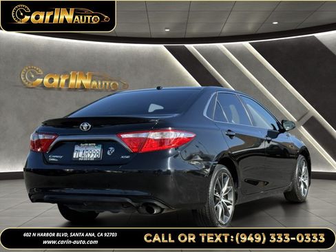 Used 2015 Toyota Camry XSE w/ Moonroof Package FWD image 5
