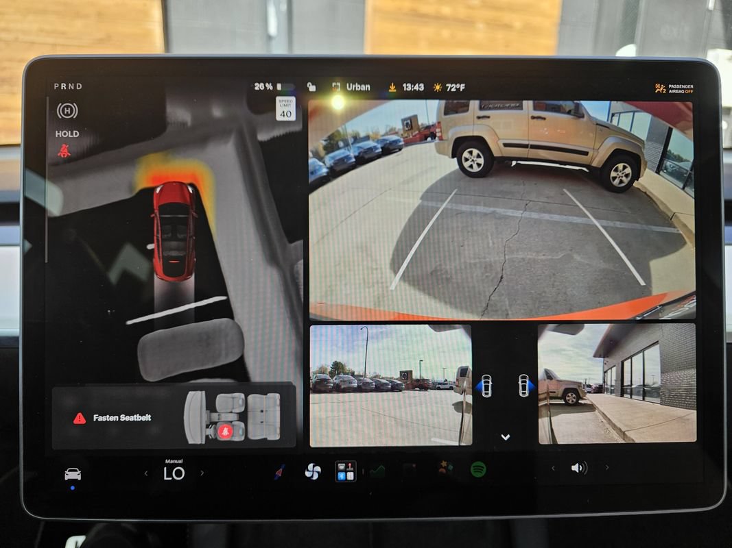 Used 2022 Tesla Model Y Performance AWD/4WD image 27