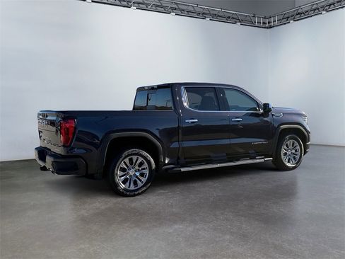 Used 2022 GMC Sierra 1500 Denali w/ Technology Package image 3