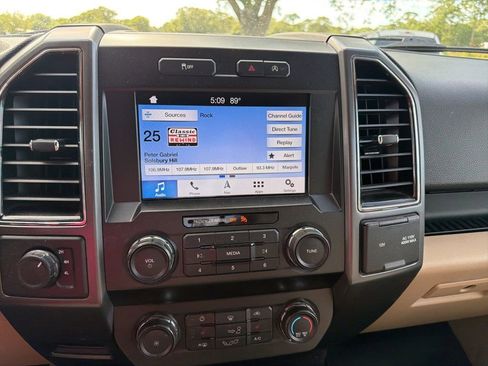 Used 2019 Ford F150 XLT w/ Equipment Group 302A Luxury image 12