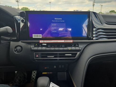 New 2026 Toyota Camry SE FWD image 18