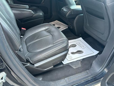 Used 2015 Chevrolet Traverse LT image 11