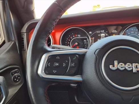 Used 2022 Jeep Wrangler Unlimited Rubicon w/ Cold Weather Group image 36