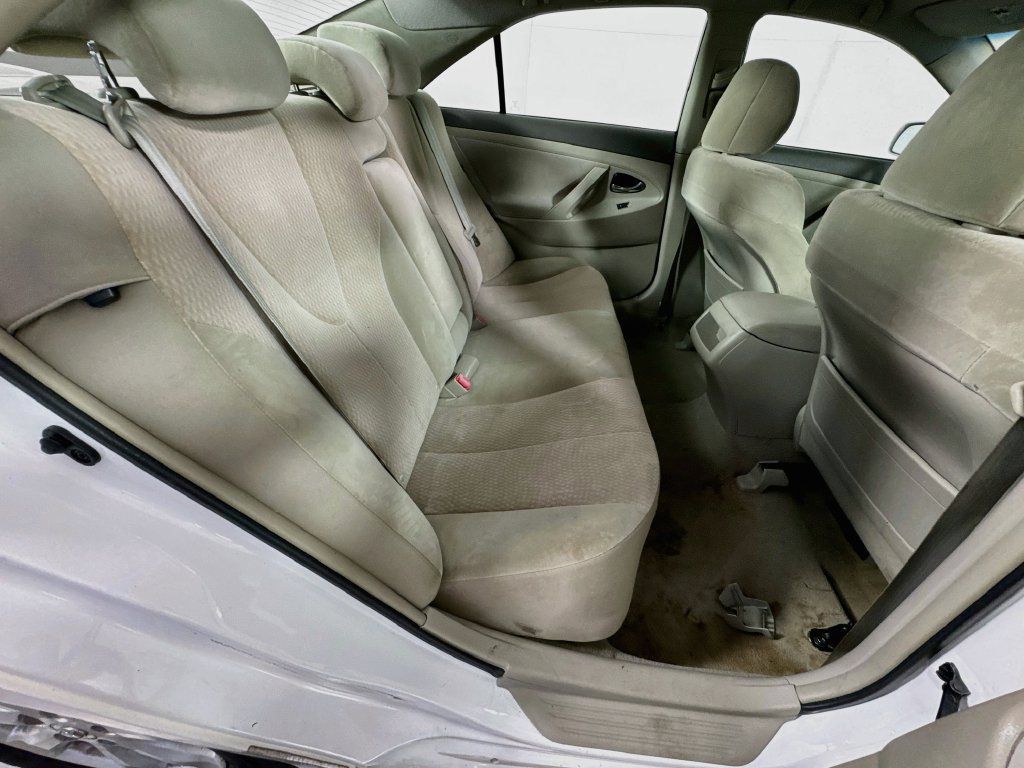 Used 2011 Toyota Camry LE w/ LE Extra-Value Pkg FWD image 29