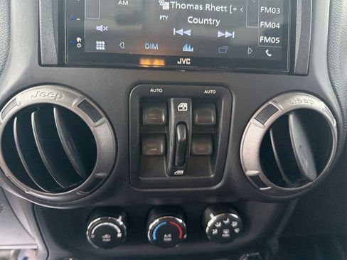 Used 2015 Jeep Wrangler Unlimited Sport w/ Quick Order Package 24S image 21