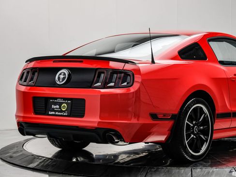 Used 2013 Ford Mustang Boss 302 w/ Boss 302 Accessory Pkg RWD image 17