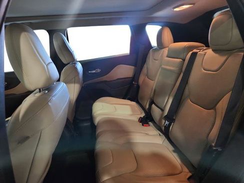 Used 2016 Jeep Cherokee Limited w/ Luxury Group image 18