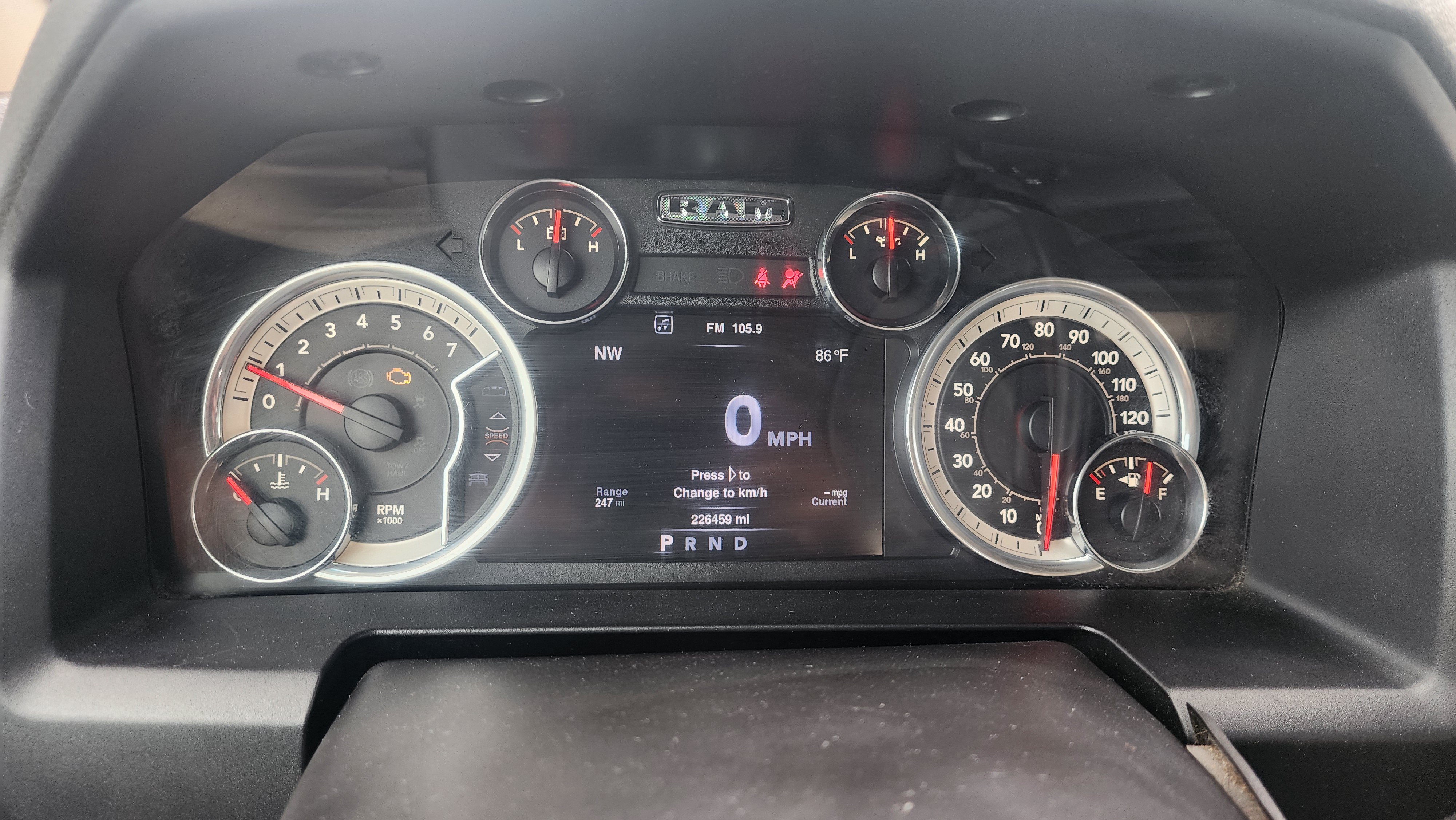 Used 2013 RAM 1500 Classic SLT w/ Premium Display Pkg AWD/4WD image 13